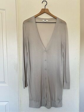Uniqlo Light Gray Sheer Long Cardigan Size Medium